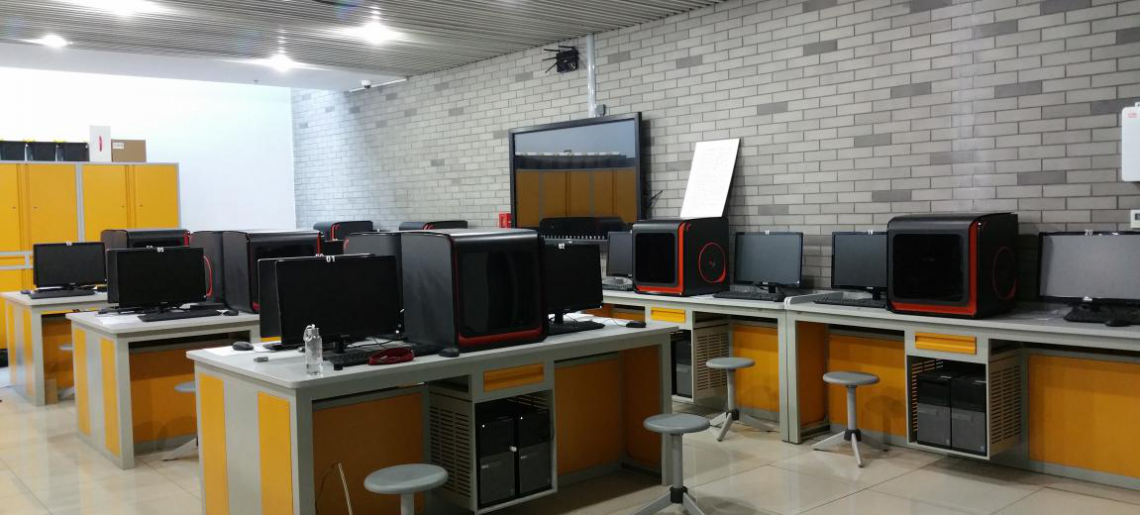 Beijing NO.2 Middle School Incorportates 3D Printing Technology into the “Future Engineer” Course System